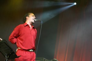 Mike Patton / Faith No More live / Tesla Arena, Prague 17.8.2009, foto: Tomáš Martinek