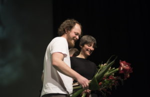 194A5DEE 9792 4863 B947 3D5D94C693FC