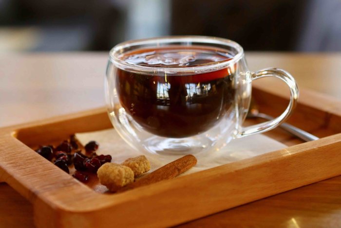 Tip Na Last Minute Ježíška? Sváteční Procházka Prahou A Posezení V Café Re:public Na Petříně  & Vouchery
