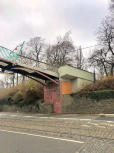 D7296583 0A81 41E8 94A2 83FD926BEB82