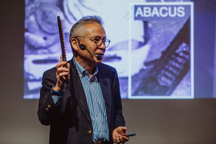 Profesor A Vizionář Hiroši Išii: Vím, Co V Digitálním Světě Chybí