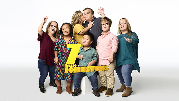 Studio portraits of the 7 Little Johnstons family form the TLC Brand 2017 photo shoot.