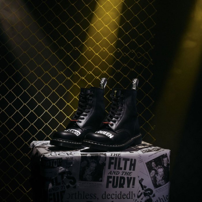 DR. MARTENS X SEX PISTOLS