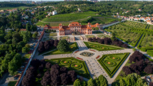 Letecký pohled na zámeckou zahradu_GHMP