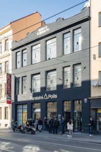 F894F8D6 B3F8 44AB A5F8 EB6DC53865CE