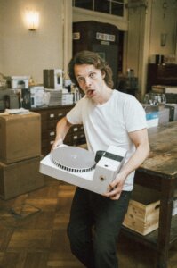 Photo by Akos Burg courtesy of PHONOCUT