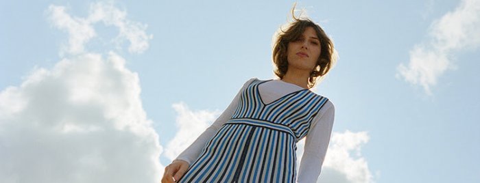Jedinečná Aldous Harding Přijede Do Prahy, Passenger Svůj Koncert Přesouvá Na Příští Rok