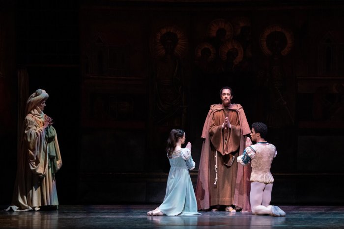 Nestárnoucí Milostný Balet Romeo A Julie Uvidí Diváci Na Svatého Valentýna