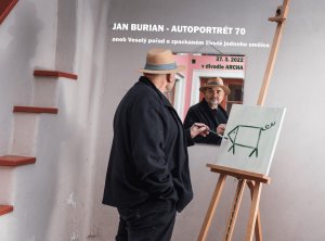 272993422 320726730069600 3113049854945887694 N