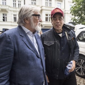 Jiri Bartoska A Benicio Del Toro 2