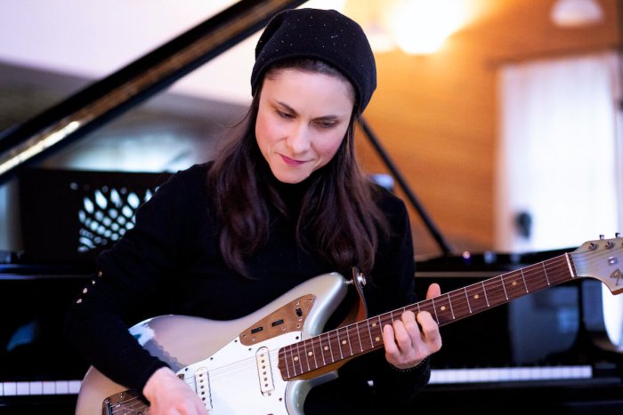 Greenpeace Pořádá Koncert Pro Planetu V Kasárnách Karlín. Vystoupí Lenka Dusilová, Barbora Poláková, Himalayan Dalai Lama A Jan 2 & Charlie One