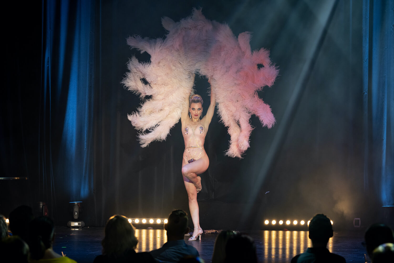Bohemian Burlesque Festival slibuje tři dny opojného kabaretu - Proti šedi
