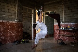 Ali Arkady: Kissing Death [Pollibek Smrti] ©Ali Arkady