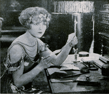 Pauline Garon (Mar 1923)