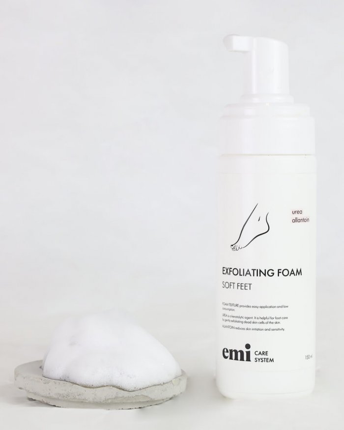 E.Mi Představuje Exfoliating Foam