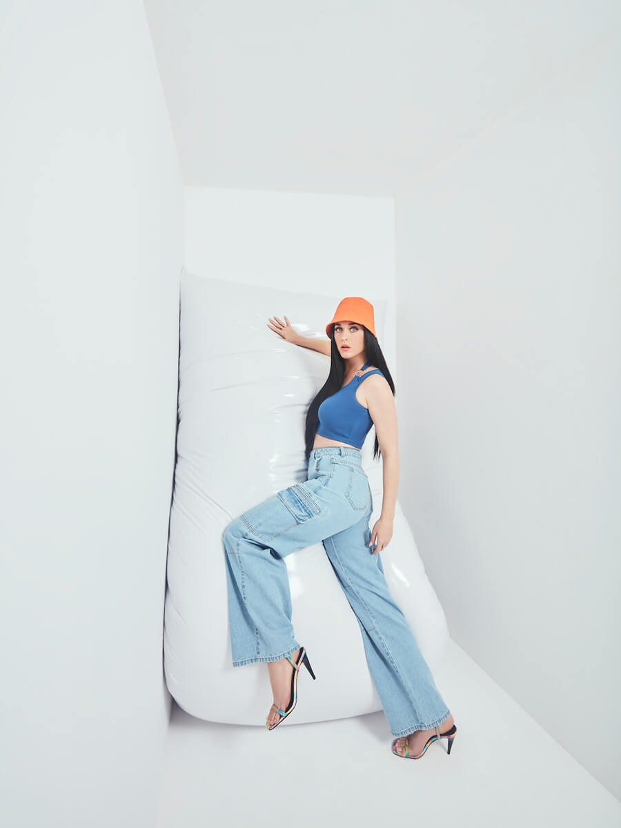 Katy Perry Exclusive For ABOUT YOU SS23 Campaign Images 6