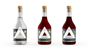 Ovocné likéry společnosti Ratafia Almond Spirit