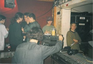 Party na Sedmičce v 90.letech