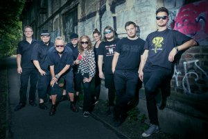 Sto zvířat, Jan Kalina druhý zleva