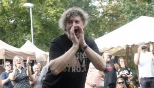 Standovi se cover verze líbily