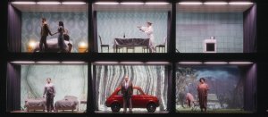 Scénografie Niny Wetzel. Deutsche Oper Berlin / Foto Eike Walkenhorst