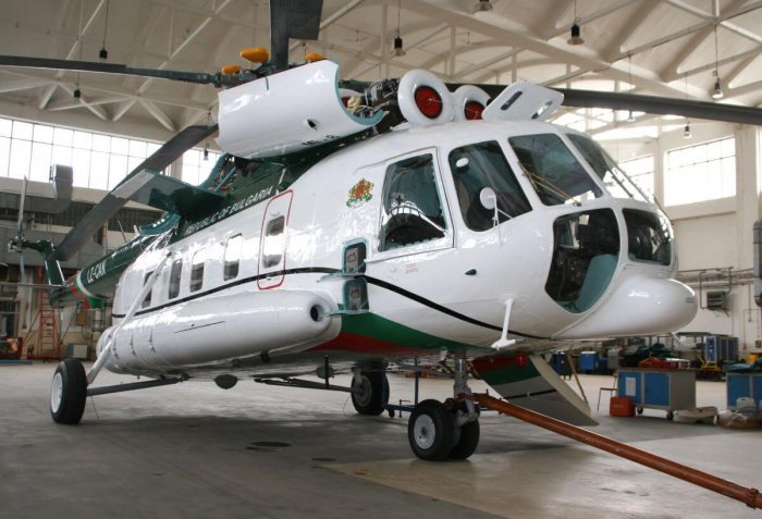 LOM PRAHA Předal Vládní Letce Bulharska Upgradovaný Vrtulník