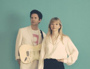 Bandphoto Still Corners Crystal Blue By Paul Winter