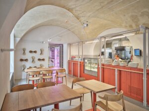 Restaurace Farina v pražské Hybernské ulici - interiér