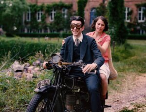 Nejnovější film režiséra Georga Maase Nádhera života (Die Herrlichkeit des Lebens), který zachycuje poslední rok života Franze Kafky po boku jeho poslední lásky Dory Diamant.