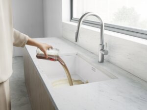 WR01 ACCESSORIES 026 RGB DirtyWaterTank Empty Sink A4 MIX Copy