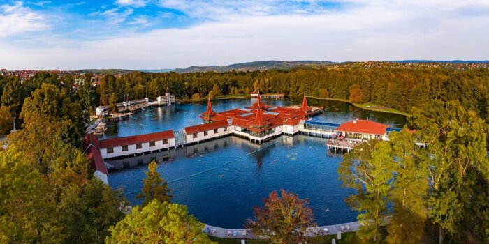 Jezero Hevíz, Zdroj Adobe Stock