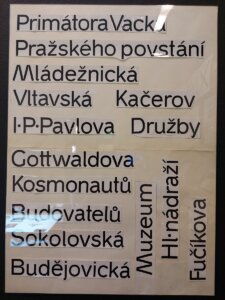 Výstava Systém Rathouský Metro ● Typo ● Info Design v Pražákově paláci
