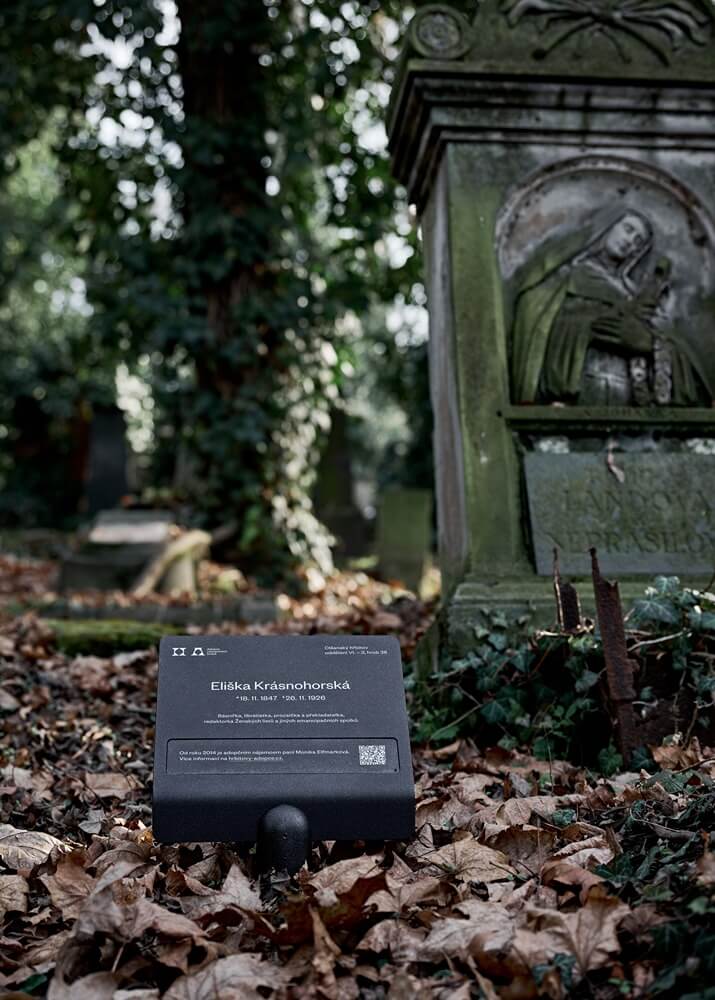 Herrmann Tomsej Prague Cemeteries Wayfinding Vojtech Veskrna 18