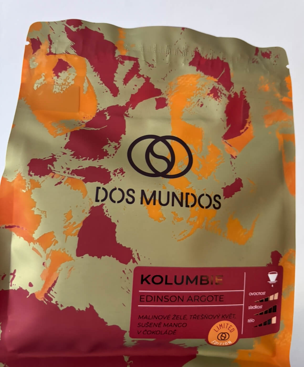 Dos Mundos - Kolumbie Edinson Argote