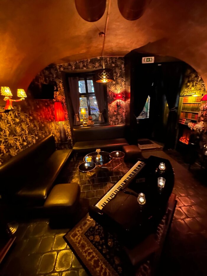 Foto: Národní Bar And Books A La 30. Léta