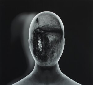 DOX, vystava Up In Flames, David Lynch, HEAD #1, 2013 ©The David Lynch Estate, Courtesy Item éditions, Paris