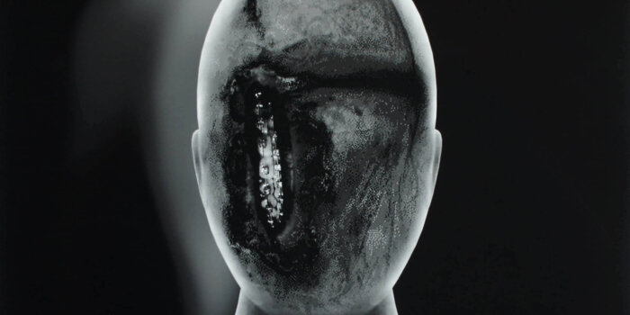 DOX, Vystava Up In Flames, David Lynch, HEAD #1, 2013 ©The David Lynch Estate, Courtesy Item éditions, Paris