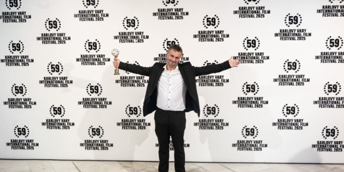 Režisér Miro Remo - Velká Cena - Křišťálový Glóbus - Raději Zešílet V Divočině, Foto Film Servis Festival Karlovy Vary