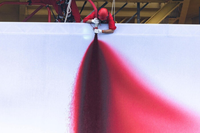 Video: Aktivisti Instalují Dílo Anishe Kapoora Na Plošině Shellu