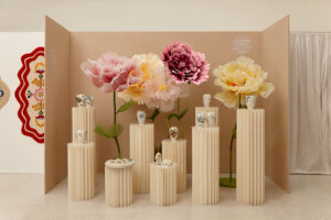 Nonna Lorenz. Instalace Kolekce Parazit Na Czech Design Weeku. Foto Václav Záhorský