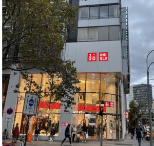 obchod Uniqlo v Berlíně, foto archiv redakce
