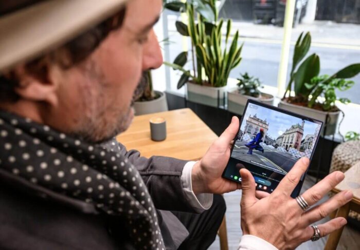 Polovina Evropanů Promešká Důležité Momenty Kvůli Focení. Jak Jsou Na Tom Češi?