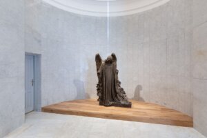 V roce 2025 prošla Nová obřadní síň rekonstrukcí, kterou realizoval ateliér Schwestern.  Foto HPS